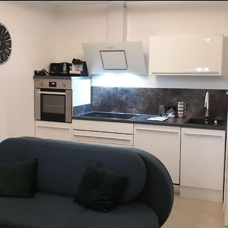 Apartment Mit Schoener, Moderner Einrichtung Köln Exteriör bild