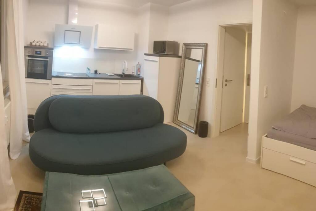 Apartment Mit Schoener, Moderner Einrichtung Köln Exteriör bild