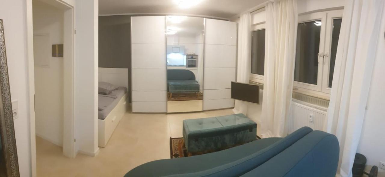 Apartment Mit Schoener, Moderner Einrichtung Köln Exteriör bild