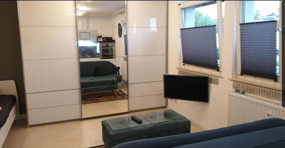Apartment Mit Schoener, Moderner Einrichtung Köln Exteriör bild